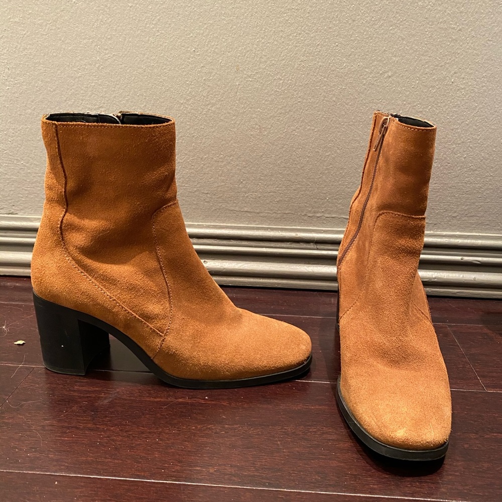 Zara Camel Suede Ankle Boots